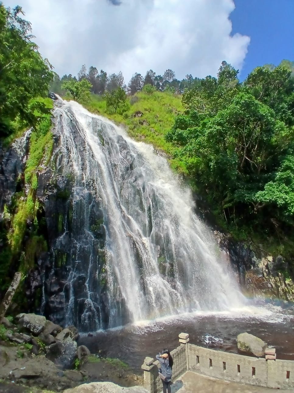 Keindahan Alam Air Terjun Efrata