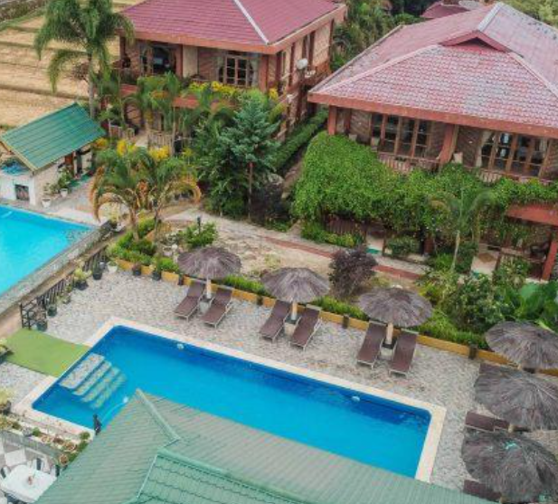 Toba Village Inn