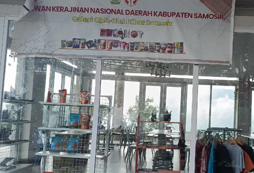 Galeri Oleh-oleh Khas Samosir